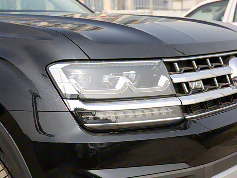 2020�� �Ŀ� 530 V6 ��������콢��