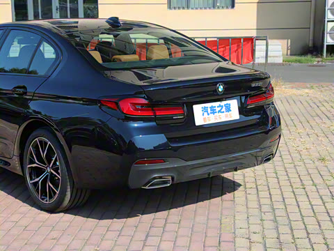 2022�� �Ŀ�� 530i M�˶���װ