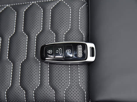 2022�� RS 6 4.0T Avant