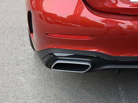 2022�� C 260 L �ҹ�˶���