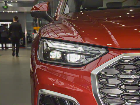 2022�� 40 TFSI ������