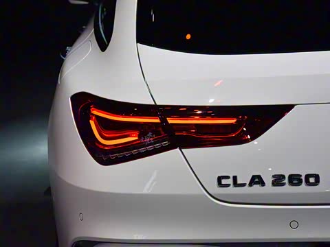 2020�� CLA 260 4MATIC ���ܳ�