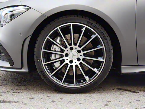 2020�� AMG CLA 35 4MATIC