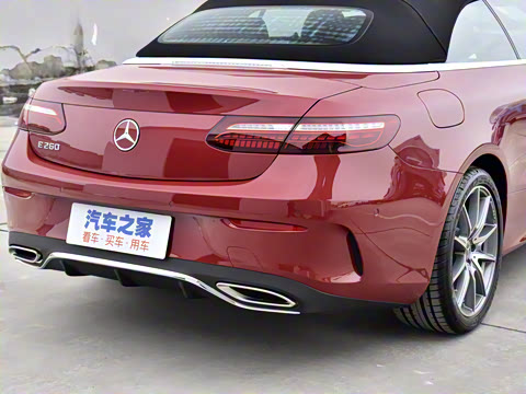 2021�� �Ŀ� E 260 ������ܳ�