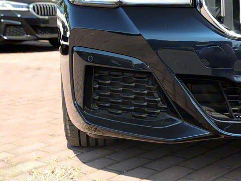 2022�� �Ŀ�� 530i M�˶���װ