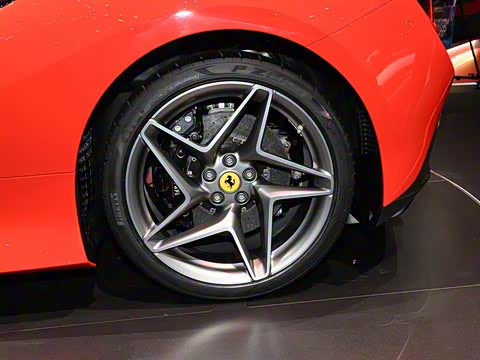 2019�� Tributo 3.9T V8