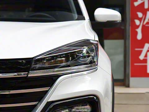 2020�� 1.5L �ֶ���