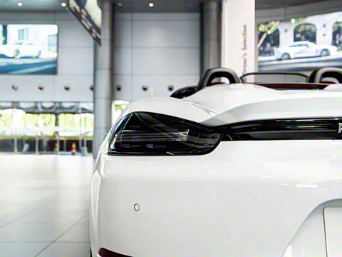 2022�� Spyder 2.0T