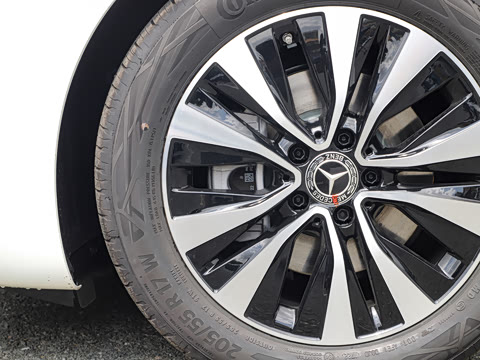 2022�� �Ŀ� A 200 ������