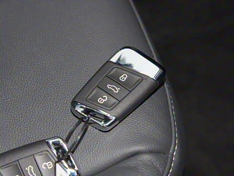 2022�� 330TSI ��Ӣ��