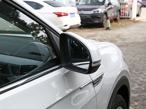 2023�� 1.5L �Զ����ʰ�