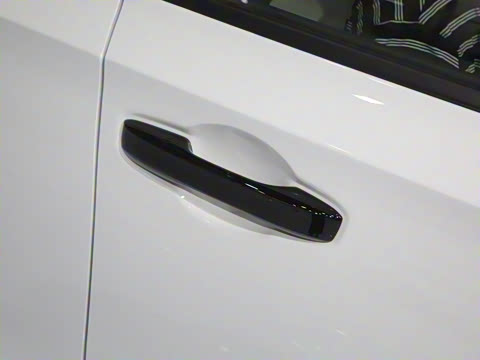 2023�� 2.0L e:HEV ���ٰ�