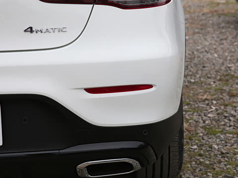 2022�� �Ŀ� GLC 260 4MATIC ����SUV