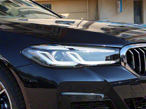 2022�� �Ŀ�� 530i M�˶���װ