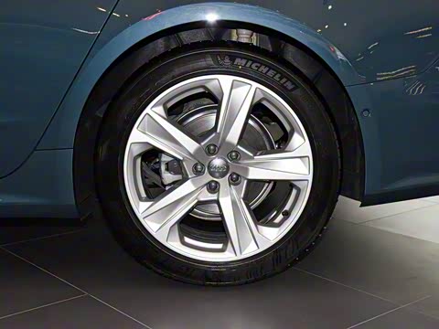 2020�� 40 TFSI ������