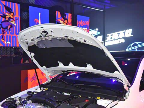 2020�� CLA 260 4MATIC ���ܳ�