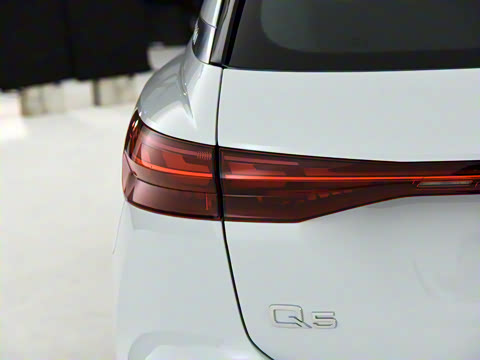 2022�� 40 e-tron ��ҫ�� ������װ