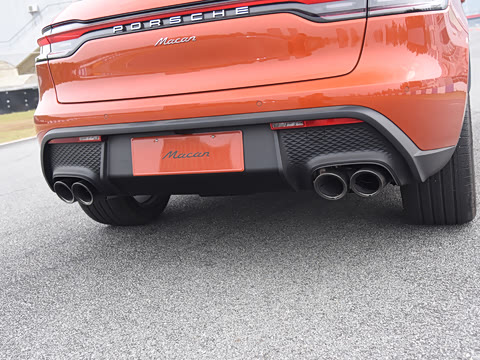 2022�� Macan 2.0T