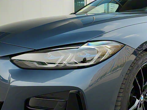 2021�� 425i M�˶���ҹ��