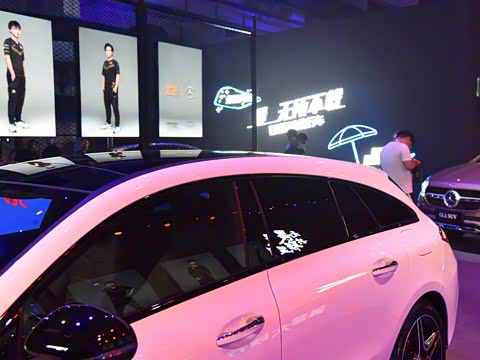 2020�� CLA 260 4MATIC ���ܳ�