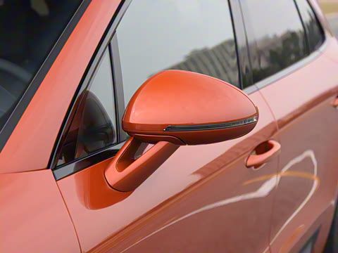 2022�� Macan 2.0T