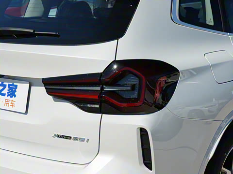 2022�� �Ŀ� xDrive25i M�˶���װ