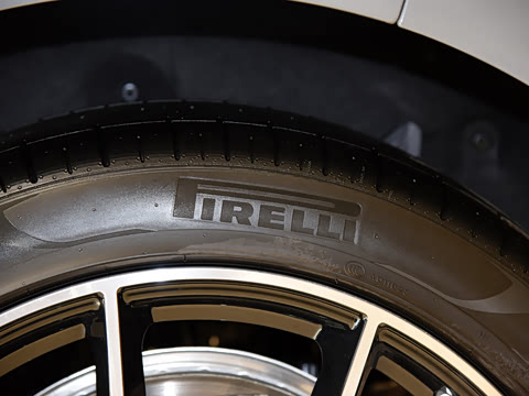 2022�� 3.0T STRAIGHT-SIX