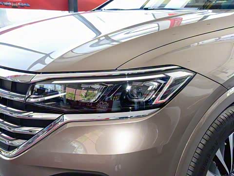 2020�� 380TSI ����