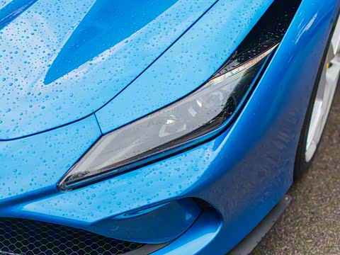 2019�� Tributo 3.9T V8