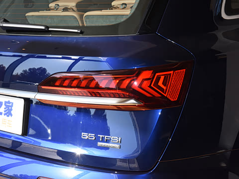 2021�� 55 TFSI quattro S line�˶���