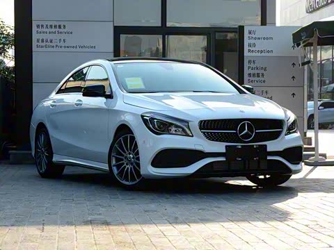 2019�� CLA 220 4MATIC