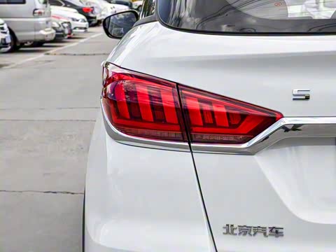 2018�� 1.5T �ֶ���Ӣ�� ��V