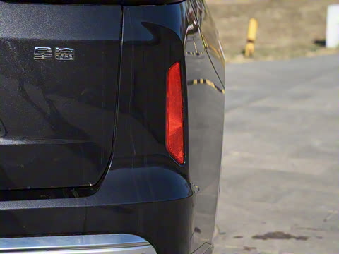 2021�� 390T ���������