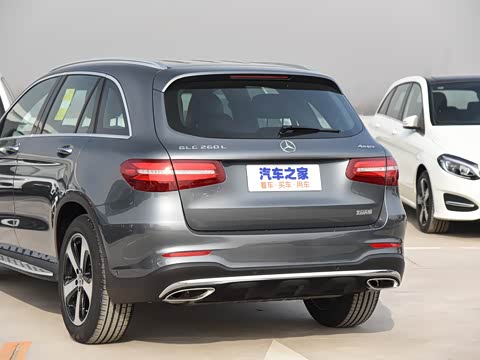 2019�� �Ŀ� GLC 260 L 4MATIC ������