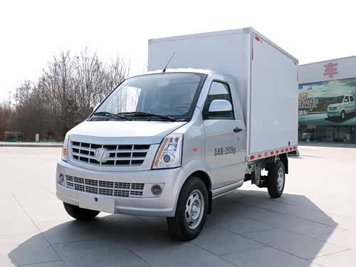 5l舒适型单排厢式运输车dam15kr