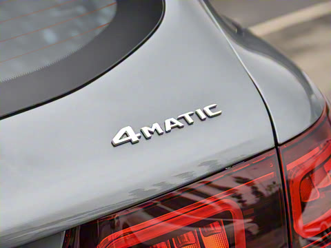 2021�� GLC 260 L 4MATIC ������