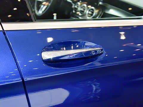 2020�� �Ŀ� GLC 300 L 4MATIC ������