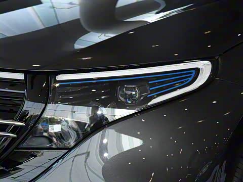 2020�� EQC 400 4MATIC