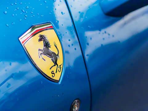 2019�� Tributo 3.9T V8