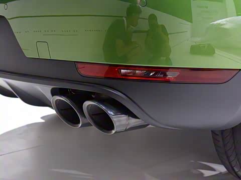 2018�� Macan 2.0T