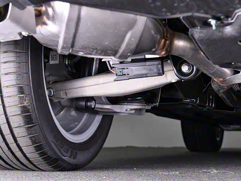 2018�� Macan 2.0T