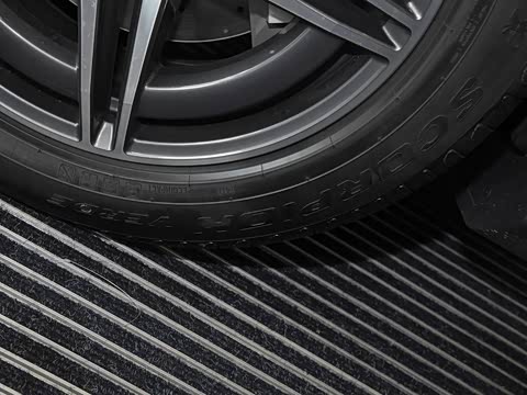 2020�� EQC 400 4MATIC