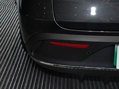 2020�� EQC 400 4MATIC