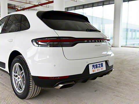 2018�� Macan 2.0T