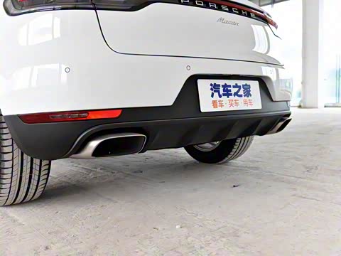 2018�� Macan 2.0T