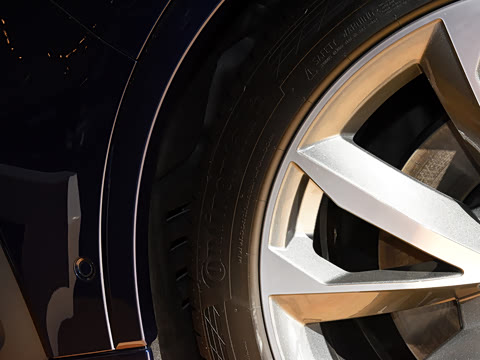 2021�� 55 TFSI quattro S line�˶���