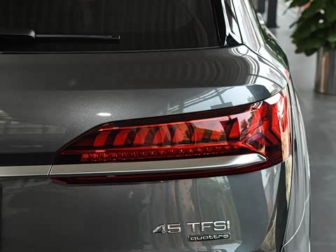 2020�� 45 TFSI quattro S line�˶�������