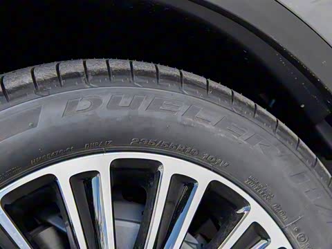 2019�� GLC 260 4MATIC ������