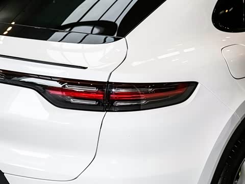 2020�� Cayenne E-Hybrid Coup�� 2.0T