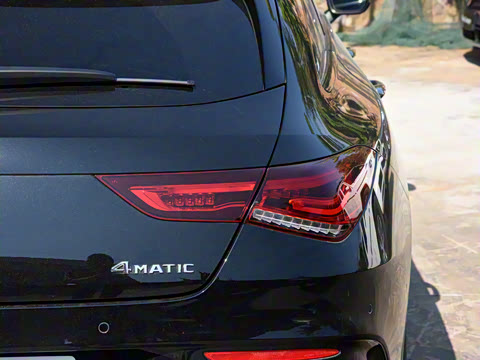 2020�� CLA 260 4MATIC ���ܳ�